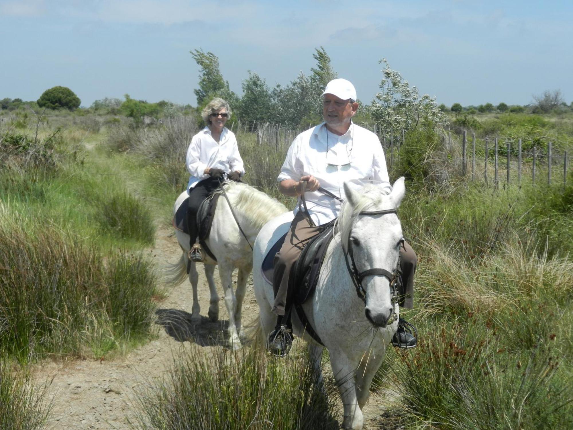Mas De La Grenouillere Hotel Et Centre Equestre En Pleine Nature Saintes-Maries-de-La-Mer Exterior foto